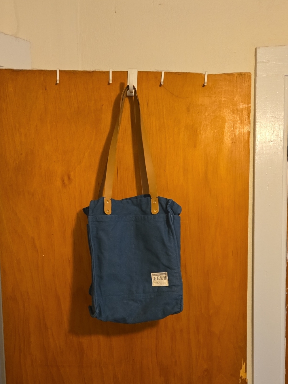 Feed Purse